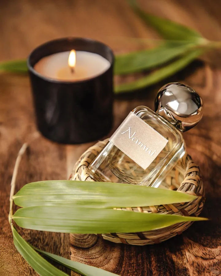 There's a strong chance this image contains the following subjects: aromatherapy,  product,  relaxation. Source: https://www.instagram.com/lpfaehler_photography/ Photographer_name: Laura Pfaehler. Title: Namui. Published: 2025-06-27 15:00:19
